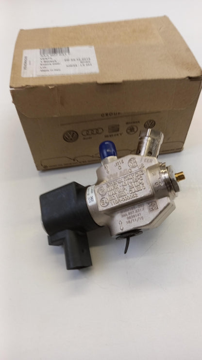 Original VOLKSWAGEN Passat Variant Santana Magnetventil 3AA907631F