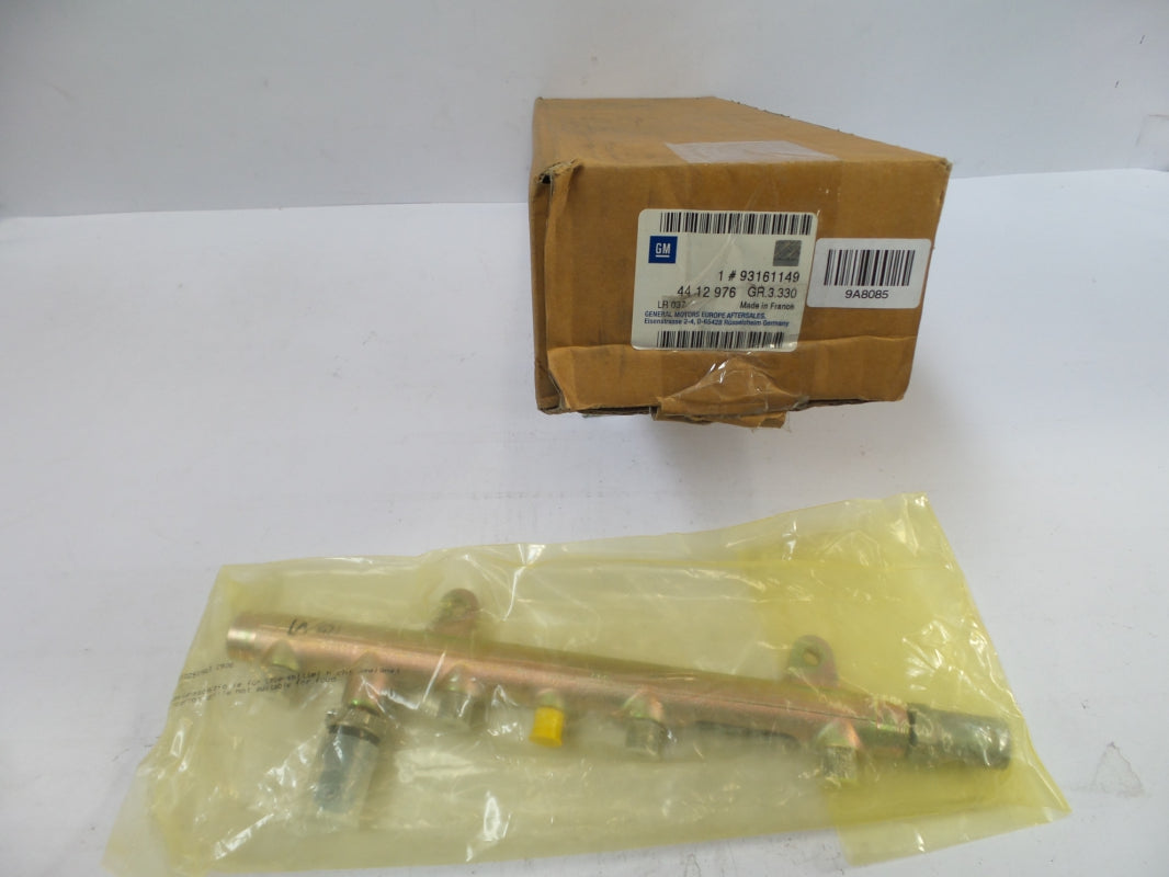 Original OPEL Vivaro-A 1.9d distributor pipe 93161149 
