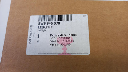 Original AUDI A4 B9 Heckleuchte hinten rechts 8W9945070