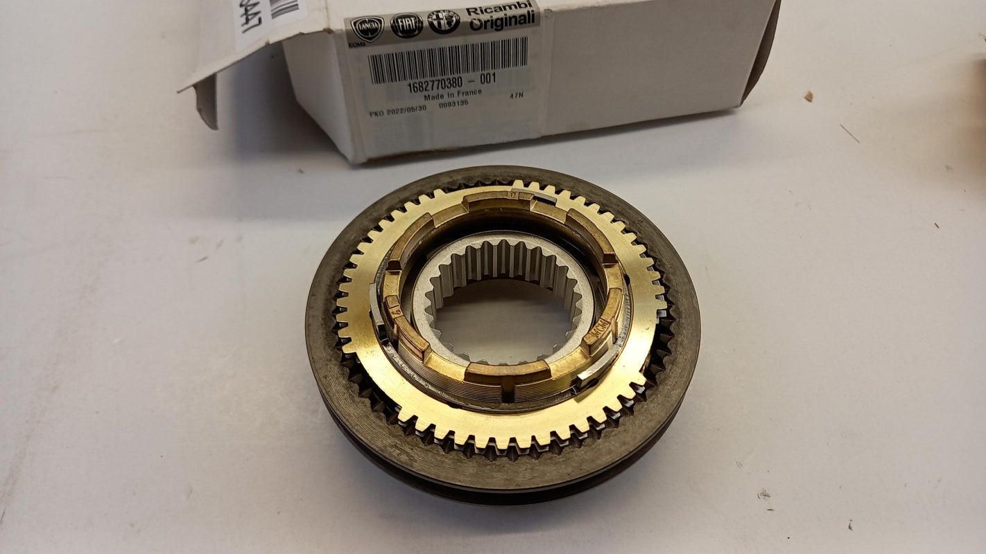 Original OE FIAT manual transmission synchronizer hub 1682770380 