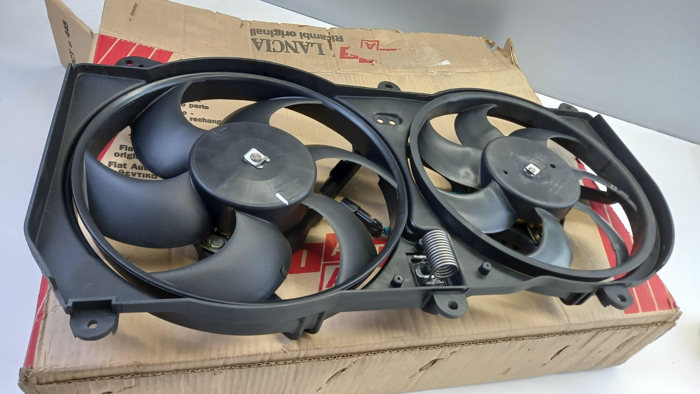 Original FIAT Punto 1993-1999 Motorkühlung Lüfter 46551065