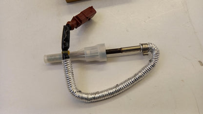 Original OE Volkswagen Abgastemperaturgeber 059906088BK