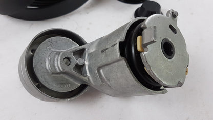 Original RENAULT Megane III Scenic III 1.4i Keilrippenriemensatz 117207538R