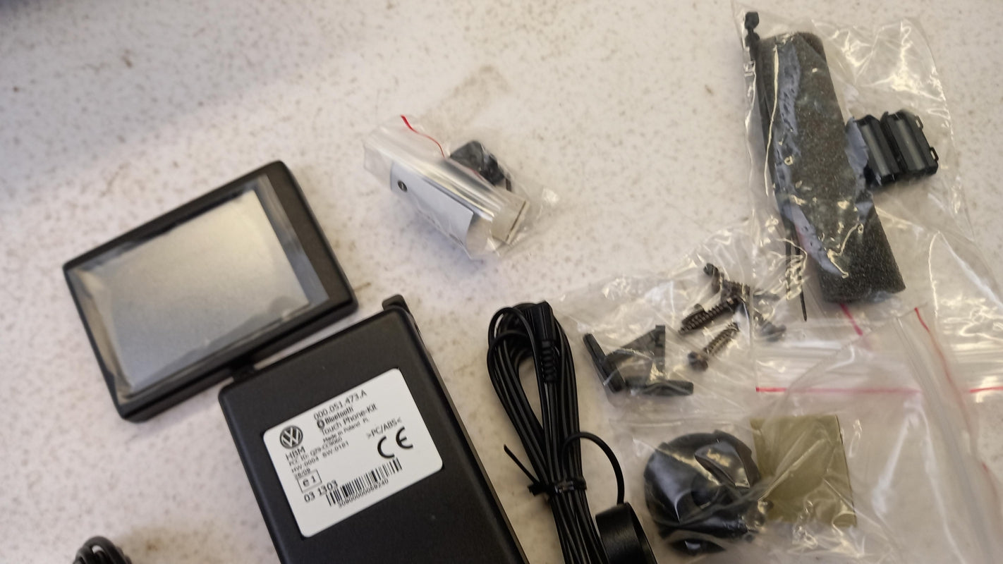 Original OE Volkswagen Telefon Montagesatz 000051473A