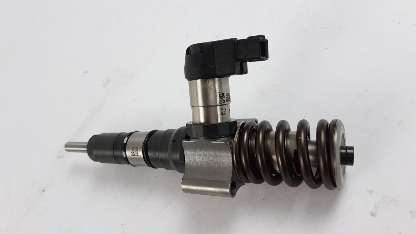 Original VW Passat B6 2.0 TDI Einspritzdüse 000130073SX