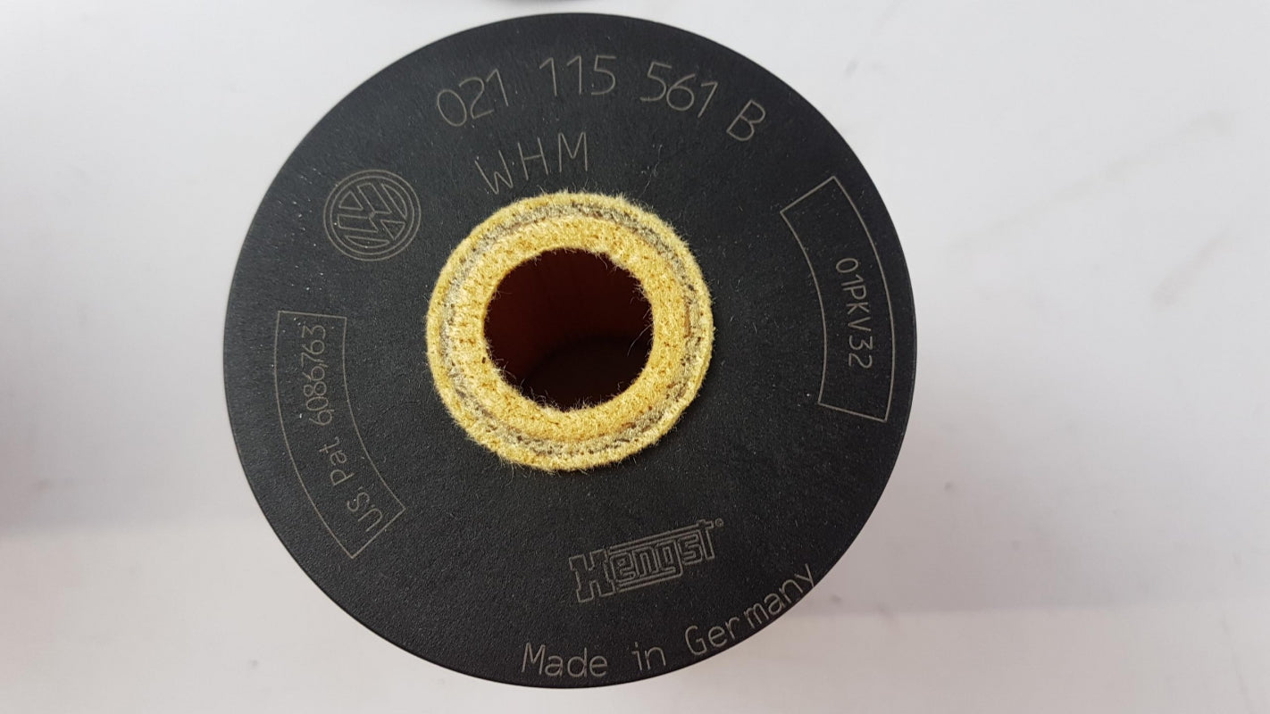 Original VW Golf Passat AUDI A8 SKODA Octavia Ölfilter Motorölfilter 021115562A
