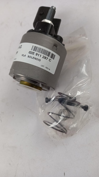 Original VW Beetle Golf Passat AUDI A1 A3 Q3 Einrückmagnetschalter 02E911287C