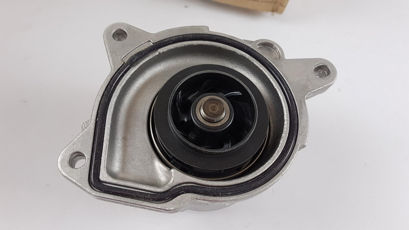 Original AUDI A1 A3 VW Golf Polo Caddy Touran 1.2 TSI Wasserpumpe 03F121004E