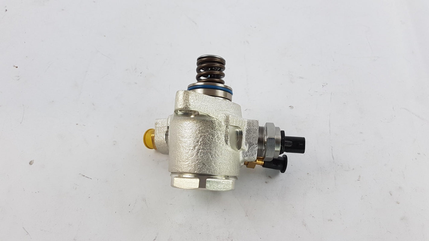 Original OE Volkswagen Kraftstoff-Fördereinheit 04E127026H