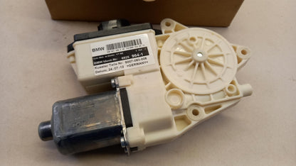 Original BMW X3 E83 Fensterhebermotor vorne rechts 67626925964
