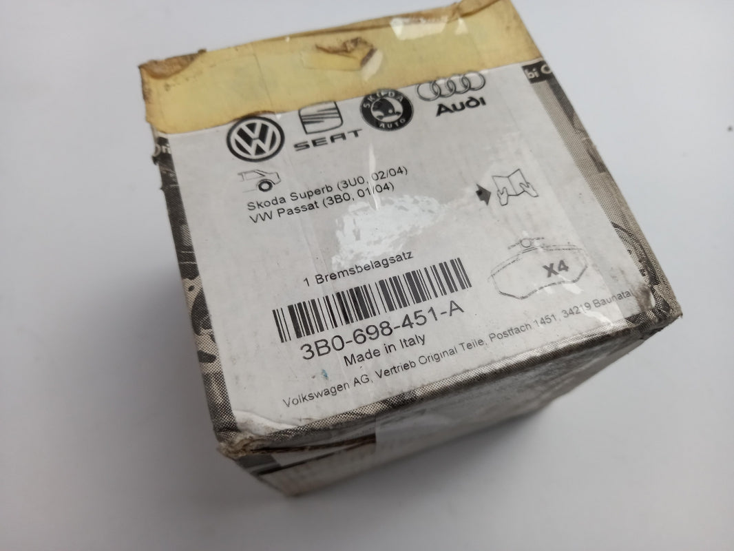 Original VW Passat SKODA Superb Bremsbeläge Bremsklötze hinten 3B0698451A