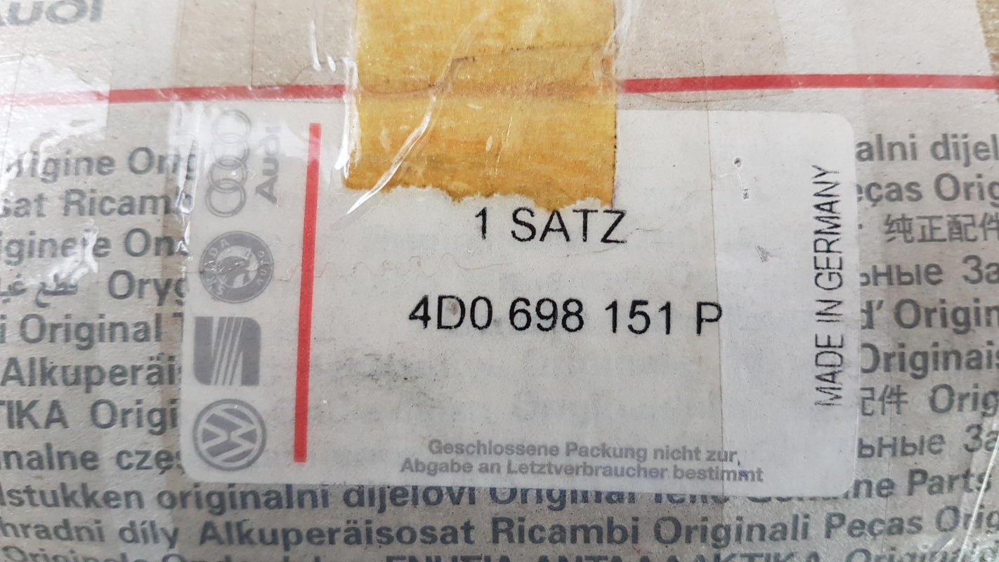 Original AUDI A8 I (1999-2002) Bremsbeläge Satz Vorne 4D0698151P