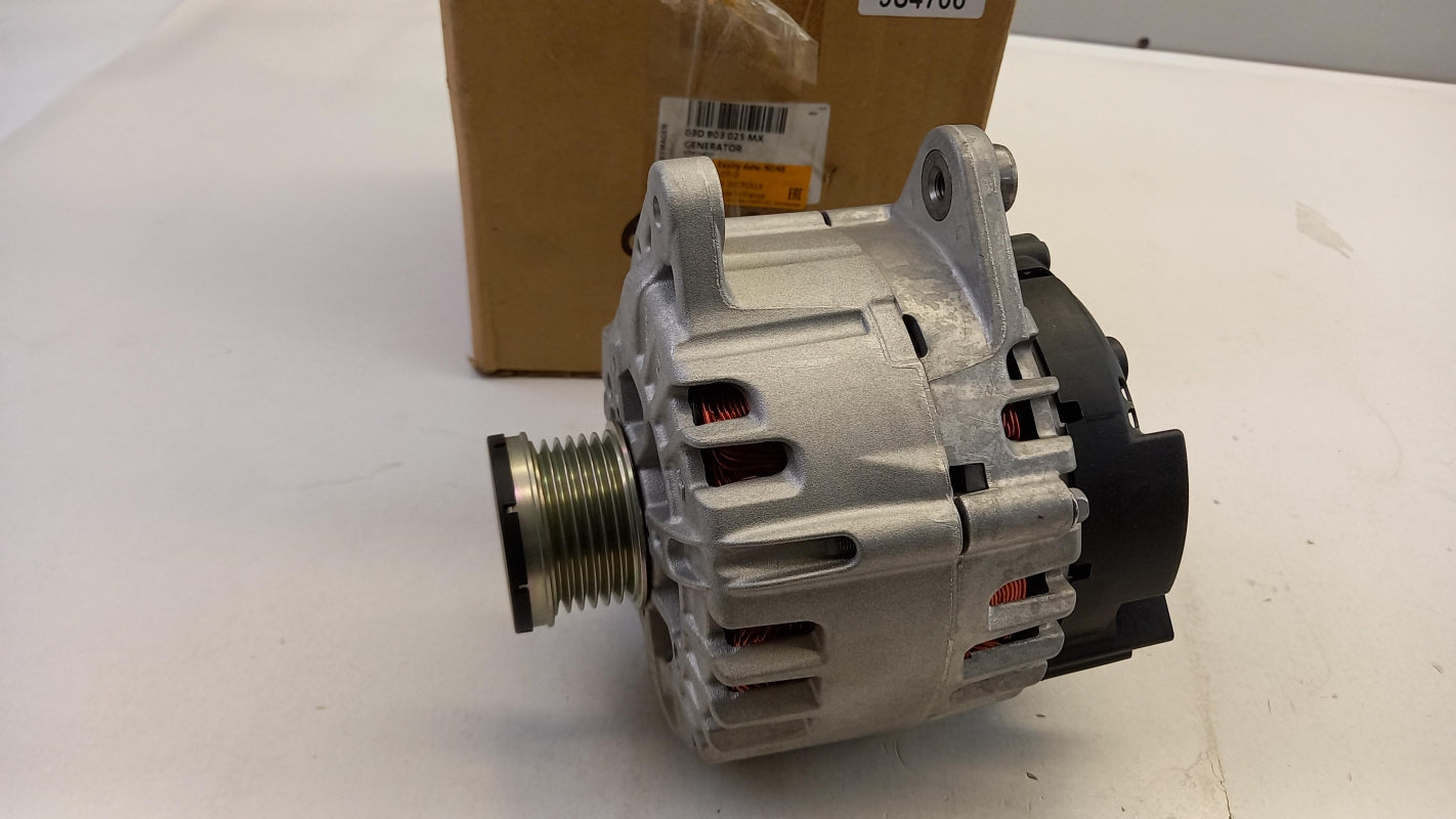 Original VOLKSWAGEN Polo SKODA Fabia Lichtmaschine 03D903025MX