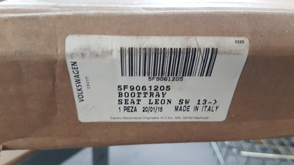 Original OE Volkswagen Gepäckraumwanne 5F9061205