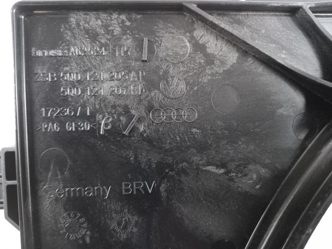 Original OE Volkswagen Lüfterzarge 5Q0121205AP