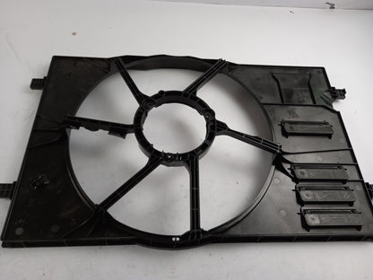 Original OE Volkswagen Lüfterzarge 5Q0121205AP