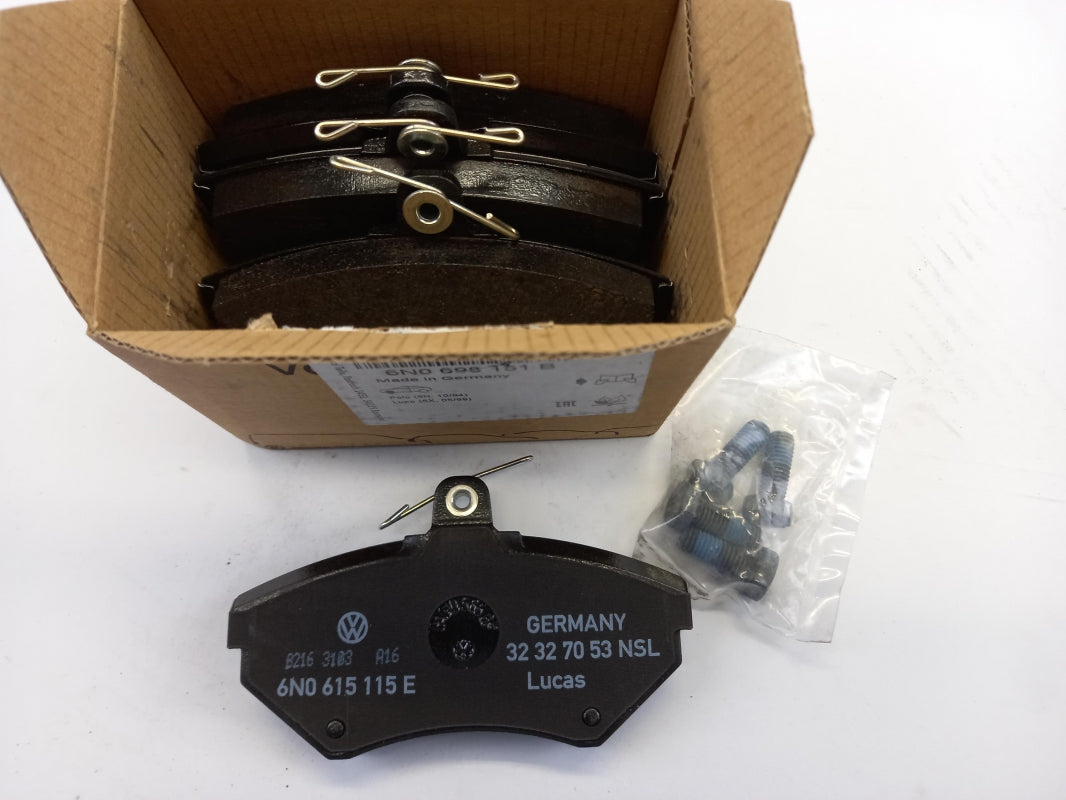 Original OE Volkswagen Bremsbeläge 6N0698151B