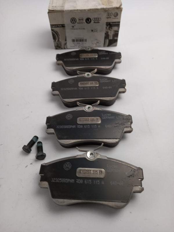Original VW Transporter T4 '91-'98 Bremsbeläge vorne 701698151J