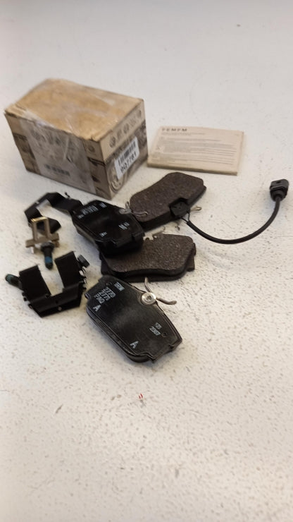 Original VW Transporter '97-'04 Bremsbelag-Satz hinten 7D0698451J