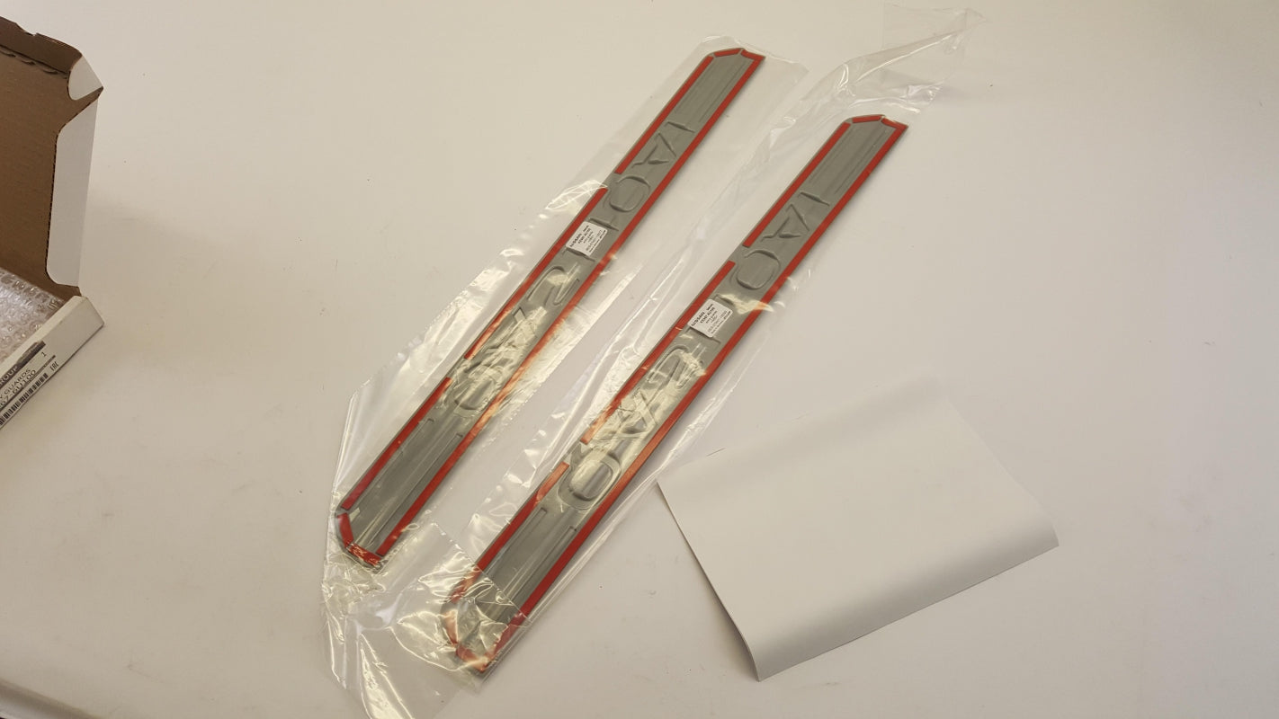 Original NISSAN Qashqai 2021> Eingangstür-Schutzvorrichtungen Satz KE9676U100