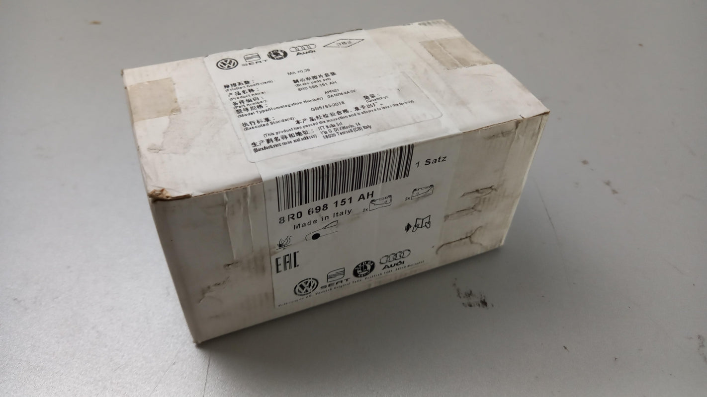 Original OE Volkswagen Bremsbeläge 8R0698151AH