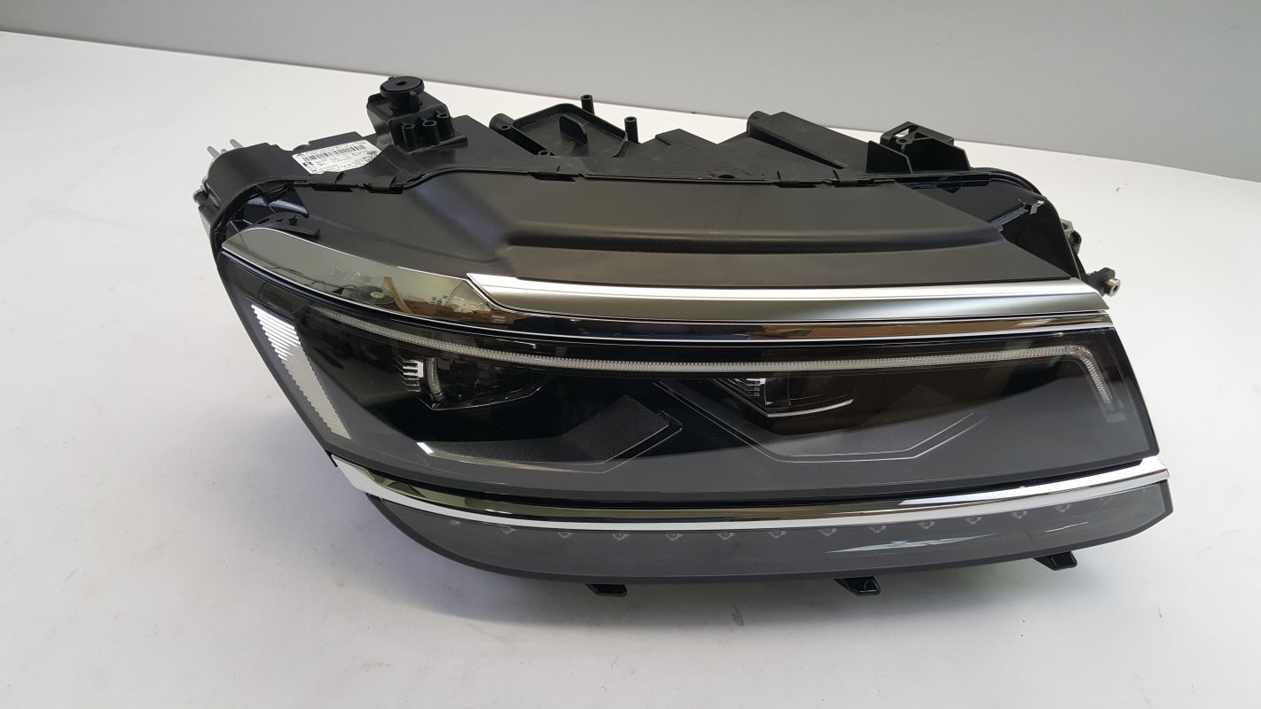 Original OE Volkswagen Scheinwerfer 5NB941114E