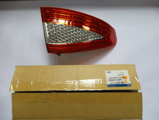 Original OE FORD Heckleuchte 1523733