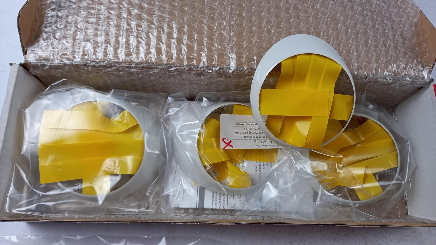 Original OE Volkswagen trim strip 8X1072900A 