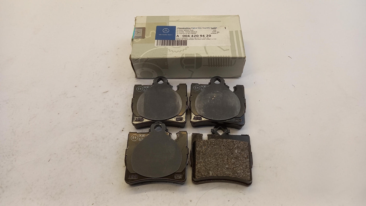 Original MERCEDES-BENZ W220 C215 Bremsbelagsatz Bremsbeläge hinten A0044209420