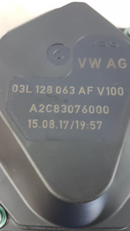 Original AUDI A4 B8 VW Scirocco III 2.0TDI Drosselklappenstutzen 03L128063AF