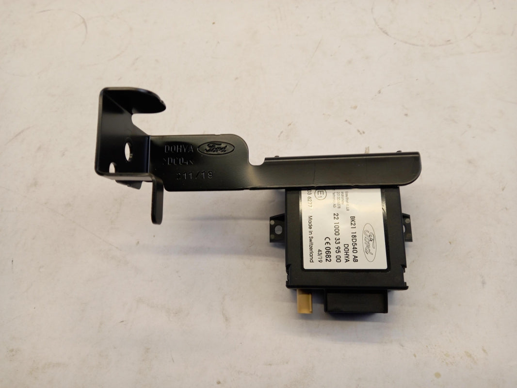 Original OE FORD control unit 1929558 