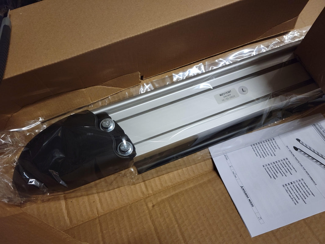 Original OE MITSUBISHI ASX Trittbrett MZ315387