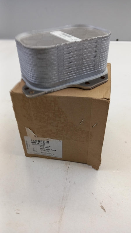 Original VW Jetta Beetle 5C SKODA Octavia 5E Yeti 2.0TDI Motorölkühler 03N117021