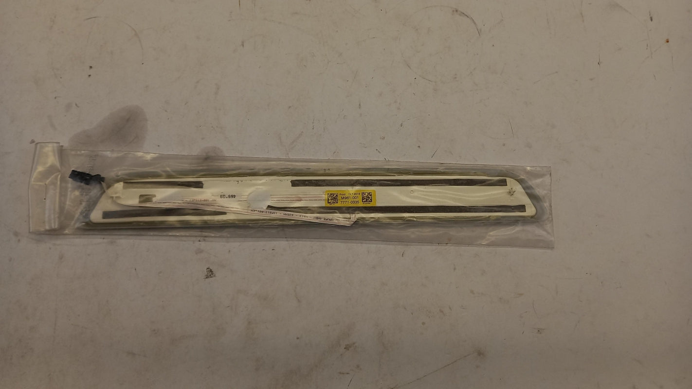 Original MERCEDES-BENZ W205 C253 W213 Einstiegsleiste vorne rechts A2056800735