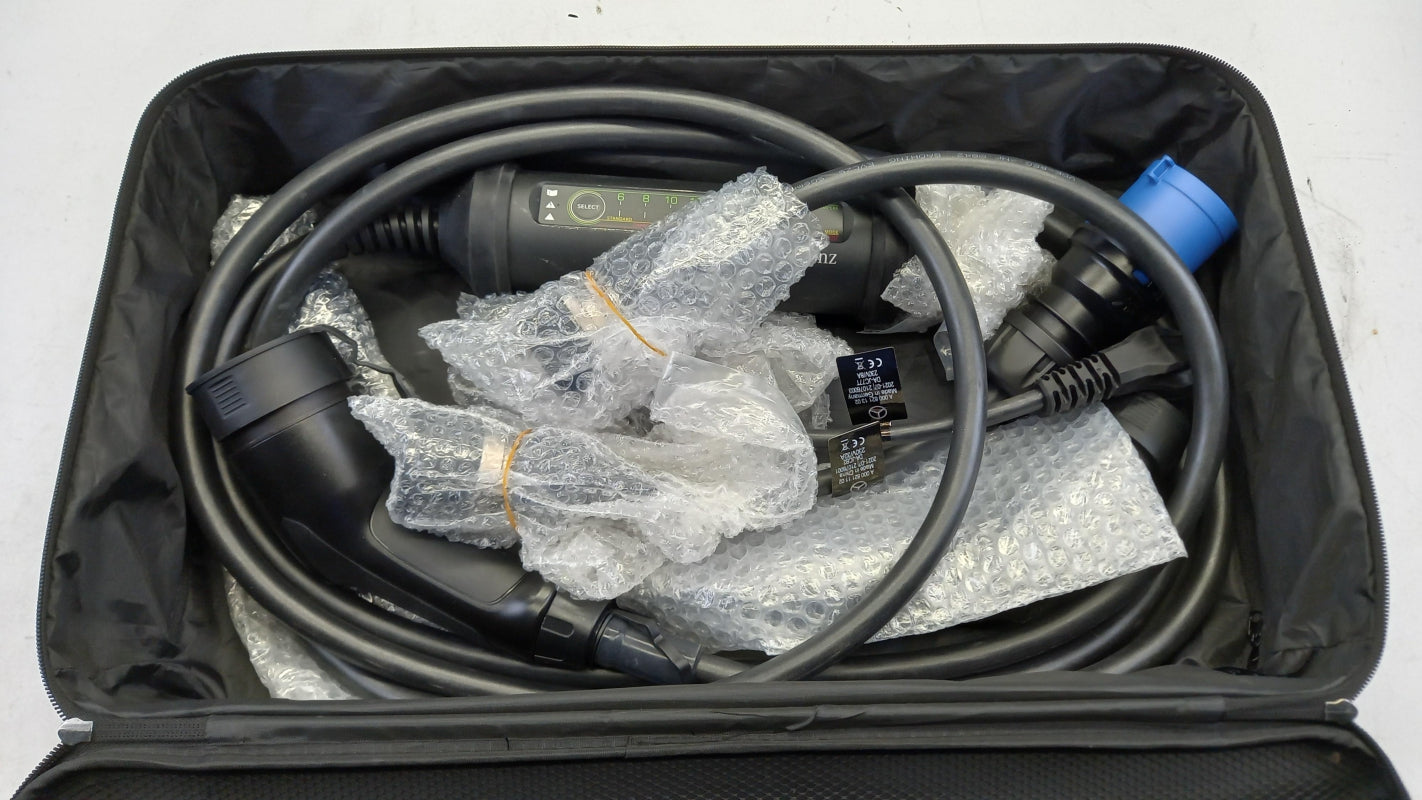 Original MERCEDES-BENZ Flexibles Ladesystem Set EU 32/1-phasig A2979820400