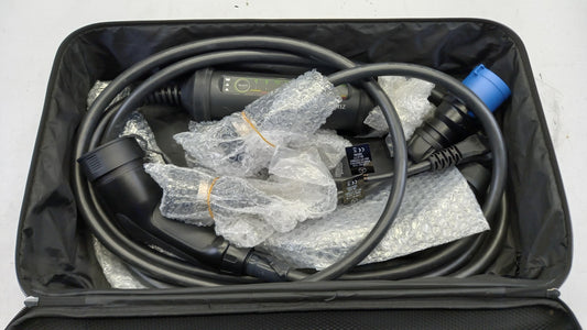 Original MERCEDES-BENZ Flexibles Ladesystem Set EU 32/1-phasig A2979820400