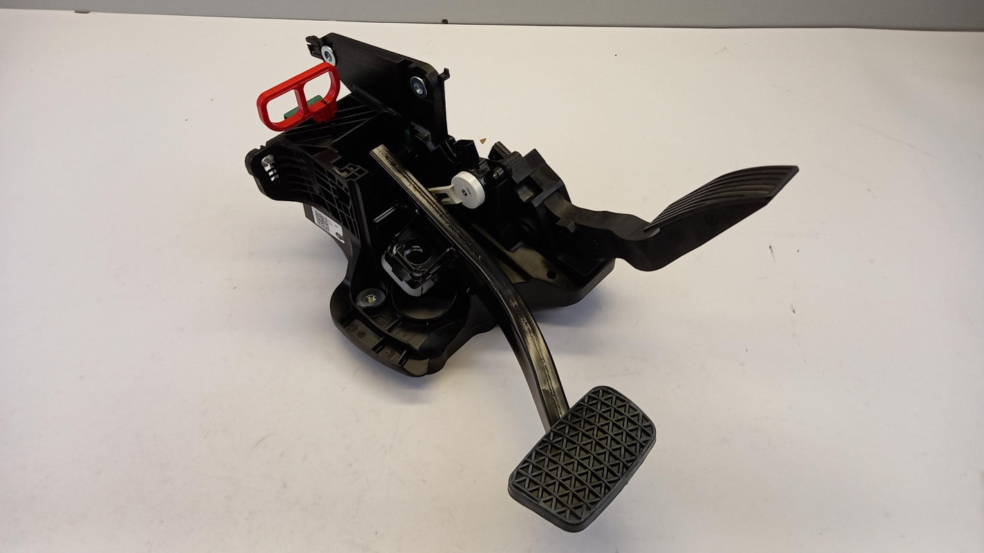 Original OE OPEL Insignia B Kitpedal YR00611580