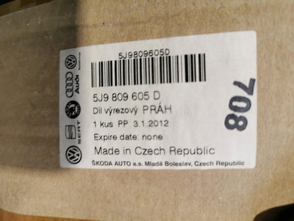Original OE Volkswagen Schweller 5J9809605D