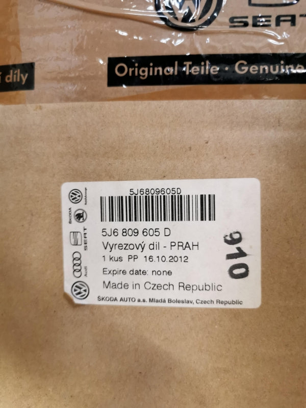 Original SKODA Fabia II Seitenteil Schweller links 5J6809605D