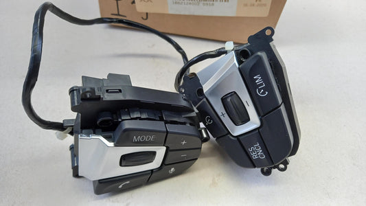 Original OE BMW X3 G01 Lenkradschalter 61319363433