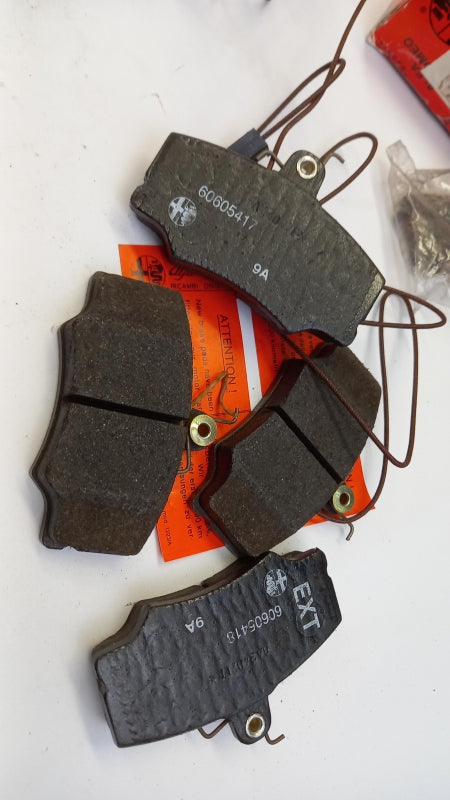 Original ALFA ROMEO 33 Bremsbeläge vorne 60778676