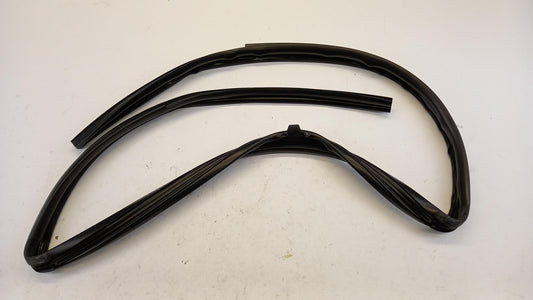 Original NISSAN Cabstar F24M Türscheibenführung vorne rechts 80330MA000