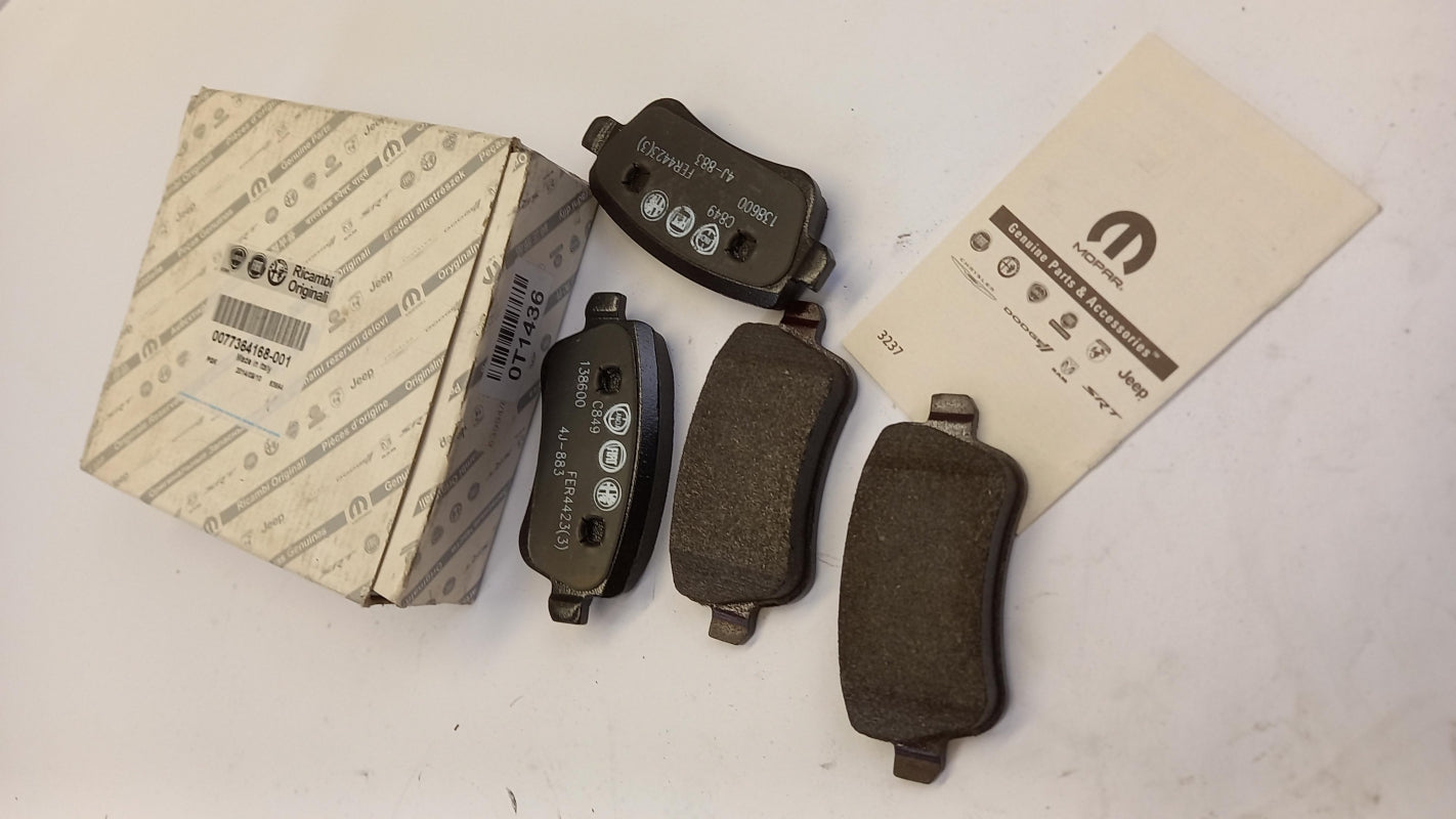 Original FIAT Croma Scheibenbremse Bremsbeläge hinten 77364168