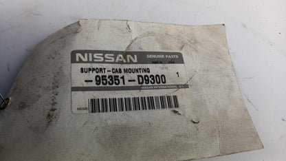 Original NISSAN Kabinenmontagehalterung links 95351D9300