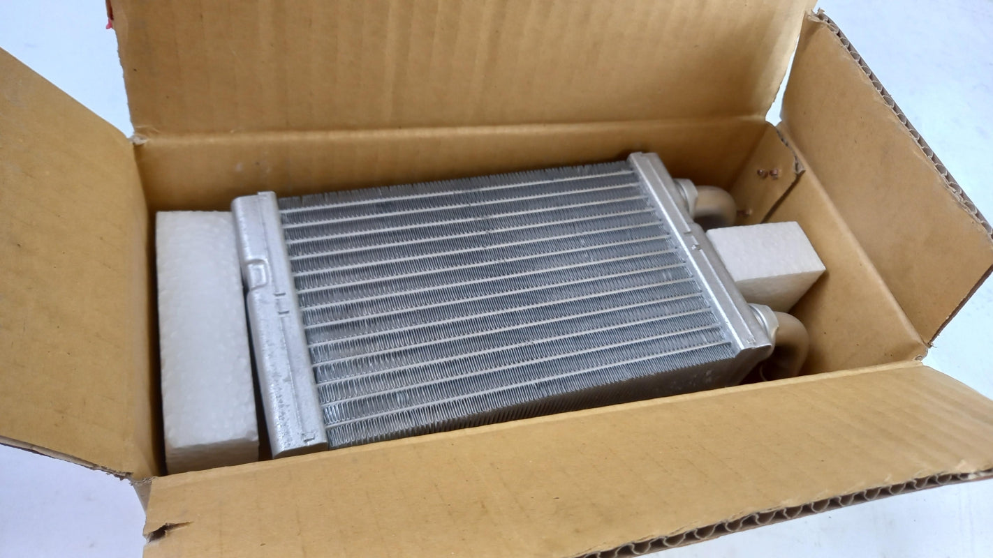 Original NISSAN Atlas Cabstar Innenraumheizung Wärmetauscher 27325MB40A