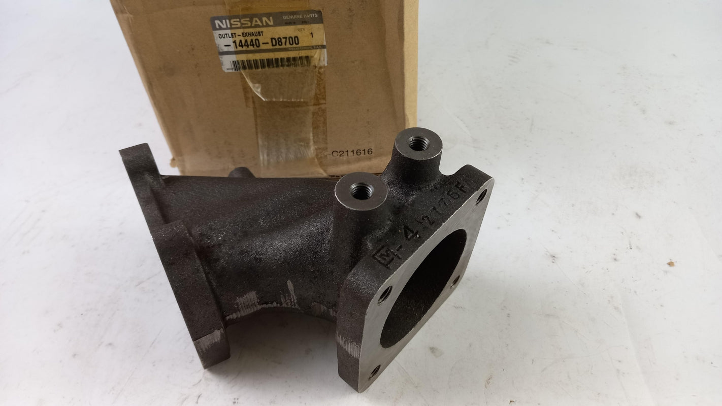 Original OE NISSAN exhaust manifold flange 14440D8700