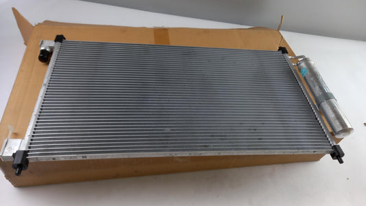 Original NISSAN NV200 Klimakondensator 92100JX00A