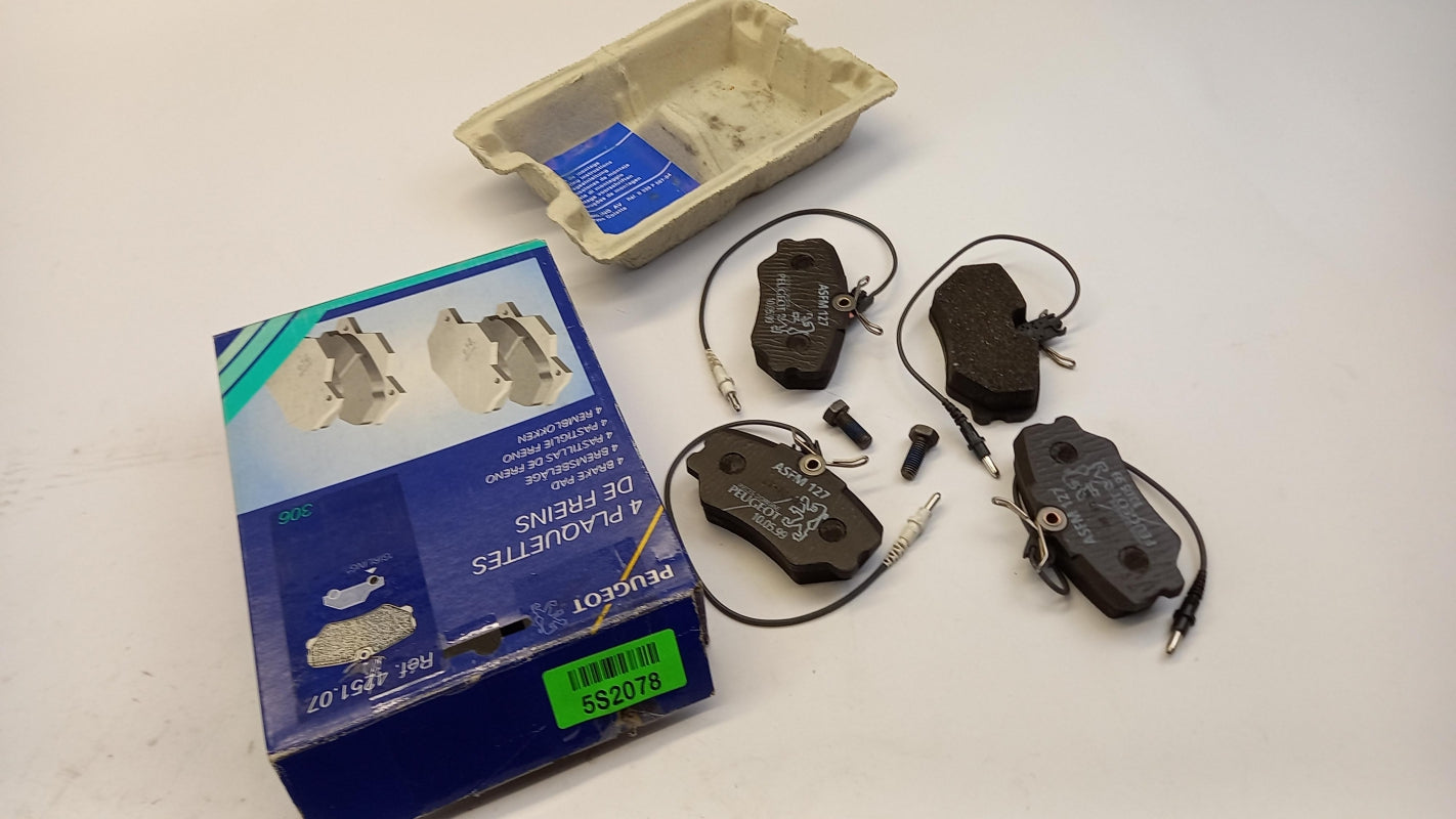 Original PEUGEOT 306 Bremsbeläge Bremsklötze vorne 425107