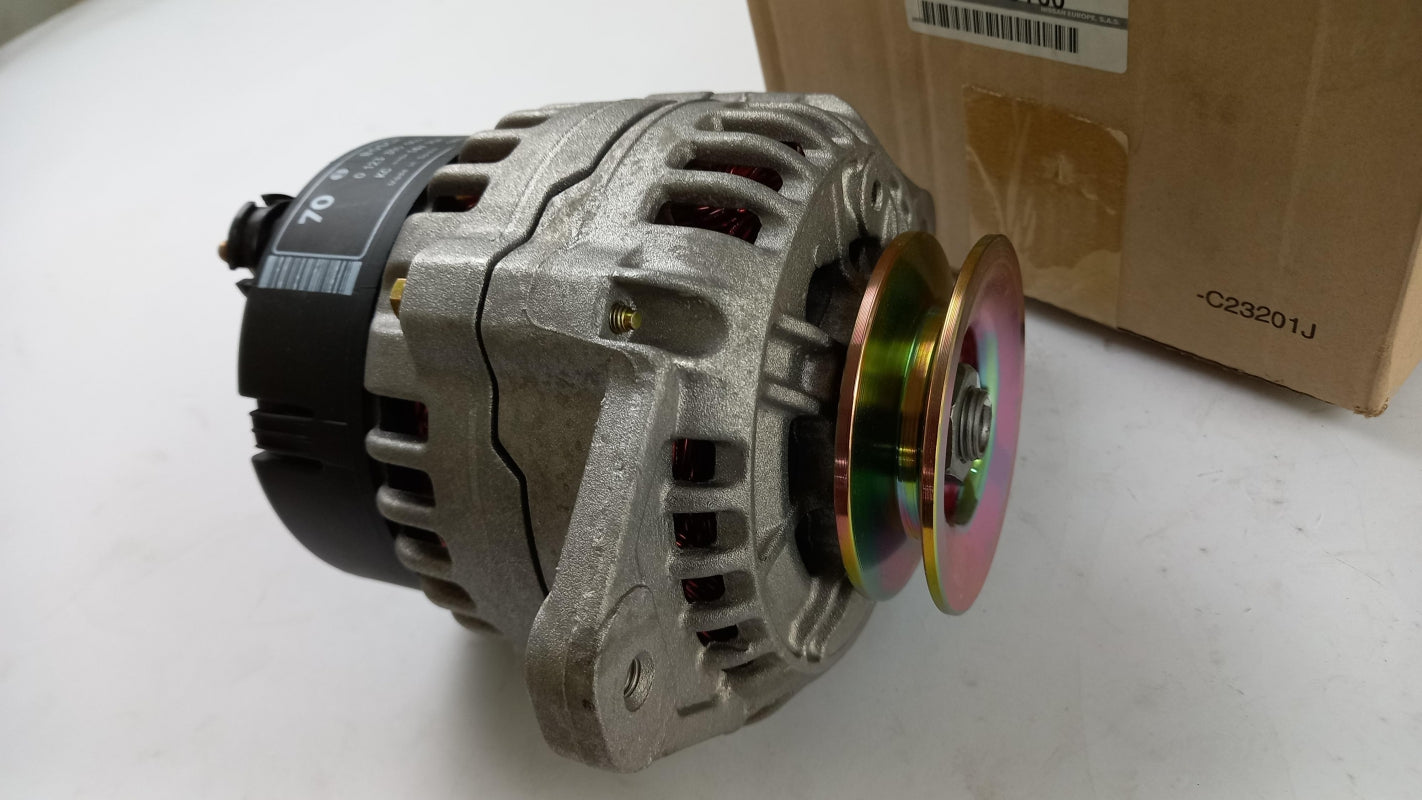 Original OE NISSAN Terrano II 2.7 TD Lichtmaschine 2310069T60