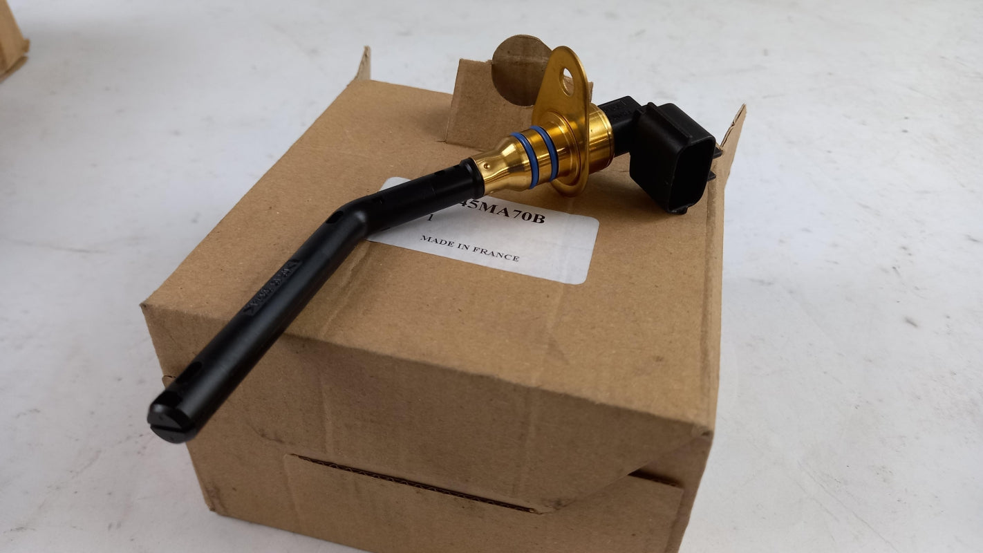 Original OE NISSAN oil level sensor 11145MA70B